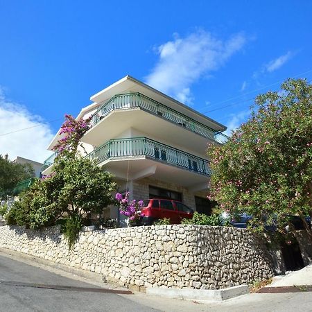 Apartments By The Sea Suhi Potok, Omis - 14555 イェセニツェ エクステリア 写真