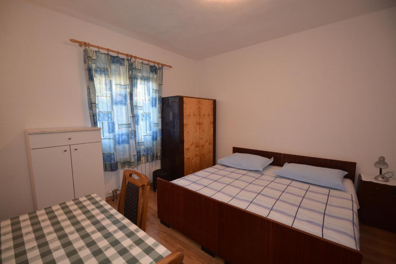 Apartments By The Sea Suhi Potok, Omis - 14555 イェセニツェ エクステリア 写真